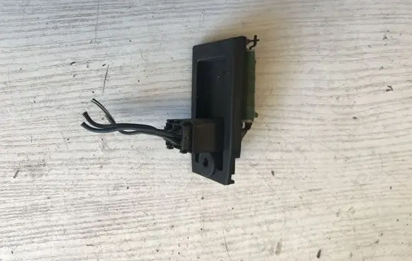 Ford Puma Heater blower motor/fan resistor XS6H18B647AA