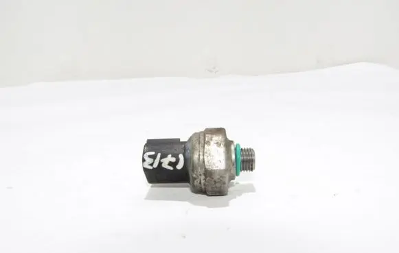 BMW 1 F20 F21 Oil pressure sensor 6453932365801