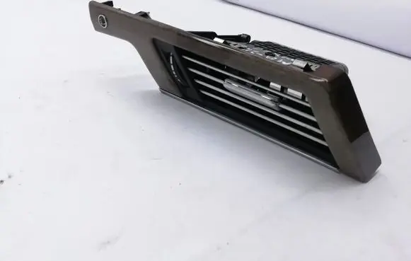Mercedes-Benz E W212 Dashboard air vent grill cover trim A2126800571