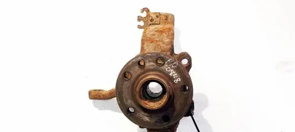 Seat Alhambra (Mk1) Front wheel hub 