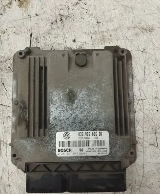 Volkswagen Touran I Engine control unit/module 03G906016DR 0281011844 1039S05322