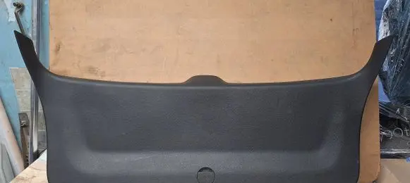 Volkswagen Golf VI Tailgate/boot lid cover trim 1K9867605B