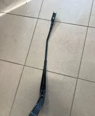 Porsche Macan (95B) Front wiper blade arm 95B955407