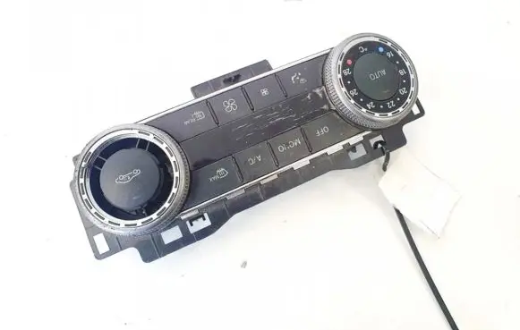 Mercedes-Benz C AMG W204 Climate control unit 2048309885