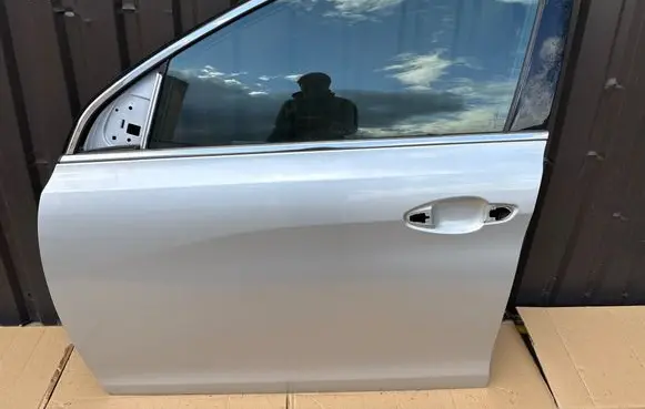 Peugeot 308 Front door 780757B02
