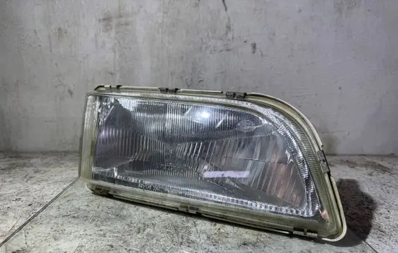 Volvo S40, V40 Headlight/headlamp 14556200