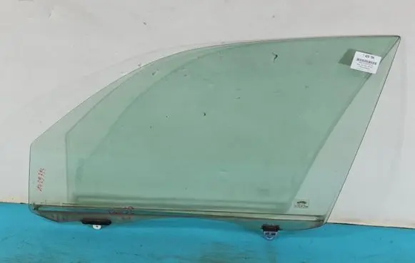 Toyota Land Cruiser (J200) Front door window glass four-door IMPRK1429794