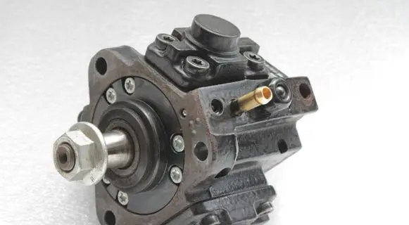 Alfa Romeo Giulietta Fuel injection high pressure pump 55237688 0445010305