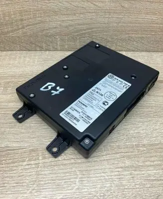 Volkswagen PASSAT B7 Bluetooth control unit module 3C8035730B