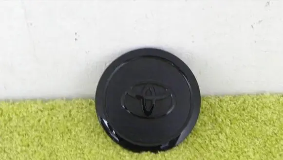 Toyota Aygo AB40 Original wheel cap PZ493-98672-2
