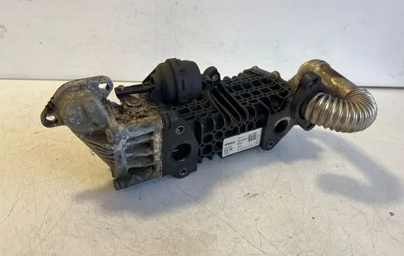 Opel Vivaro EGR valve cooler 9813050280