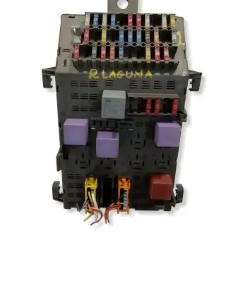 Renault Laguna I Fuse box set 7703297928