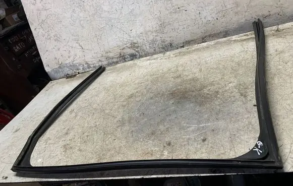 Nissan Qashqai J12 Rubber seal rear door 