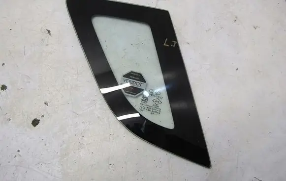 Ford Ecosport Rear side window GMAUTO4574097
