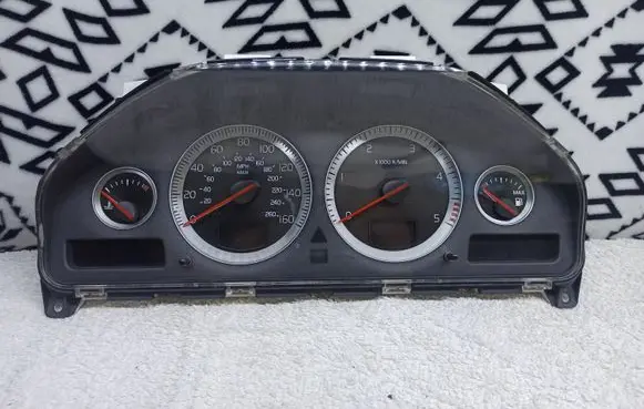 Volvo XC90 Speedometer (instrument cluster) 30765710