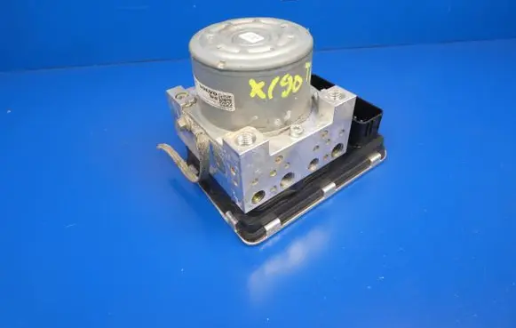 Volvo XC90 ABS Pump 31471431 A426R 10022007484