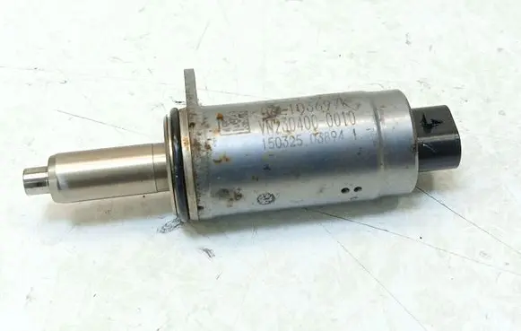 Audi TT TTS RS Mk3 8S Camshaft vanos timing valve 06E103697K