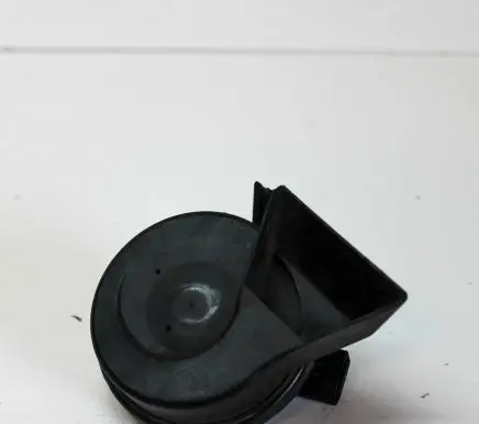 Volkswagen PASSAT B7 Horn signal 8E0951223A