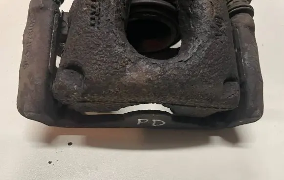 BMW 1 E81 E87 Front brake caliper