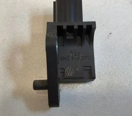 Volkswagen PASSAT B7 Airbag deployment crash/impact sensor 5N0959351 5N0959351B