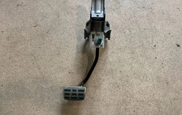 KIA Sorento IV Brake pedal 32800P2540