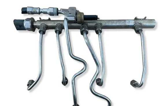 BMW 1 E81 E87 Fuel main line pipe 4561986 00144573