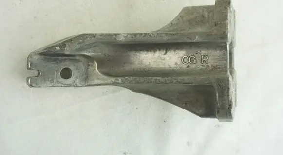 Infiniti FX Gearbox mounting bracket
