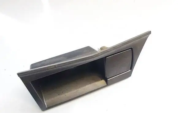 Opel Astra H Cigarette lighter 13133277