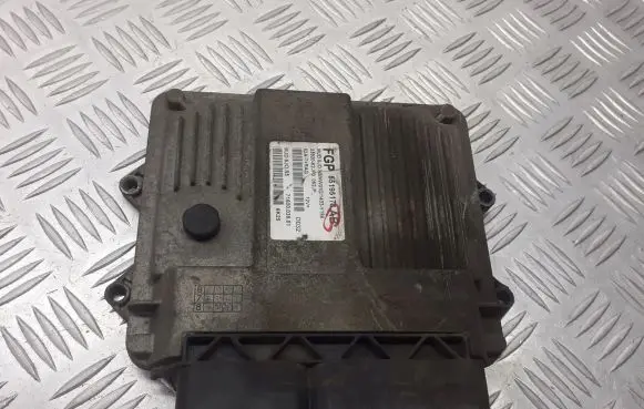 Suzuki Swift I Engine control unit/module ECU 55195173AB