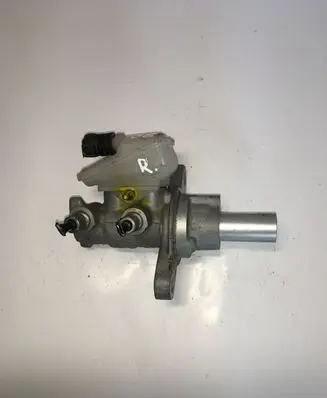 Honda CR-V Master brake cylinder 0204Y24357