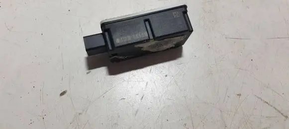Volvo XC70 Door central lock control unit/module S180036003A 31268992