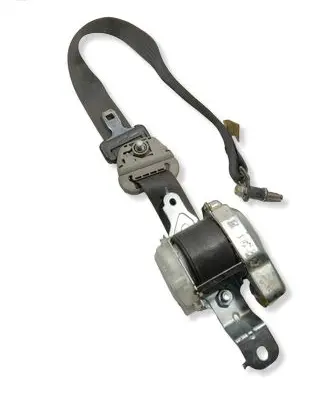 Nissan Navara D40 Front seatbelt L070801 L153004 27775