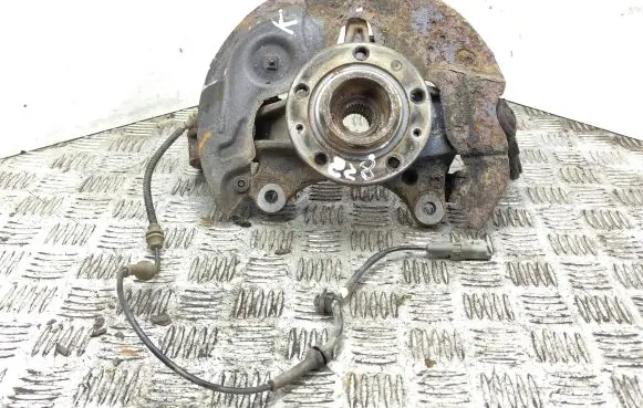 Peugeot 308 Front wheel hub