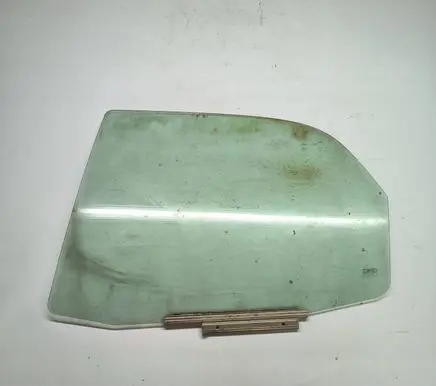 Suzuki SX4 Rear door window glass