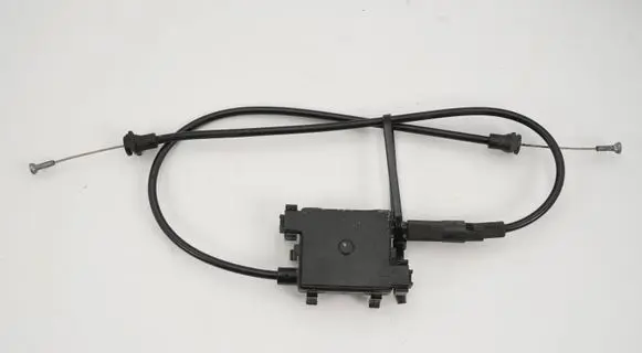 Audi A1 Engine bonnet/hood lock release cable 8X0823531