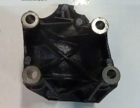 Audi Q5 SQ5 Engine mounting bracket 04L131159C
