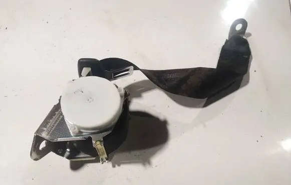 Audi A3 S3 8P Rear seatbelt 