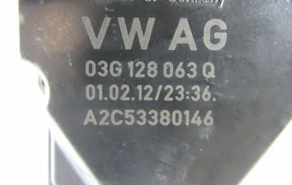 Volkswagen Touran I Electric throttle body valve 03G128063Q