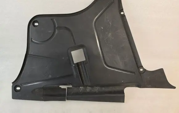 Mercedes-Benz S C217 Wiper trim A2226800307