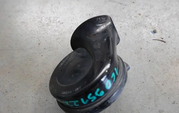 Volkswagen New Beetle Horn signal 1C0951223