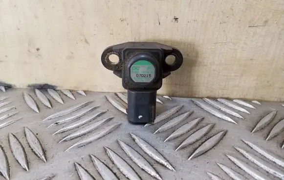 Volkswagen Crafter Air pressure sensor A0051535028