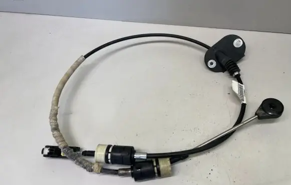 Gear shift cable linkage