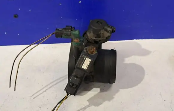 Volvo V50 Throttle valve 8692893 0798005602