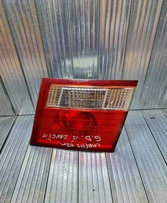 KIA Carens I Tailgate rear/tail lights