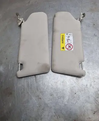 Mitsubishi Outlander Sun visor