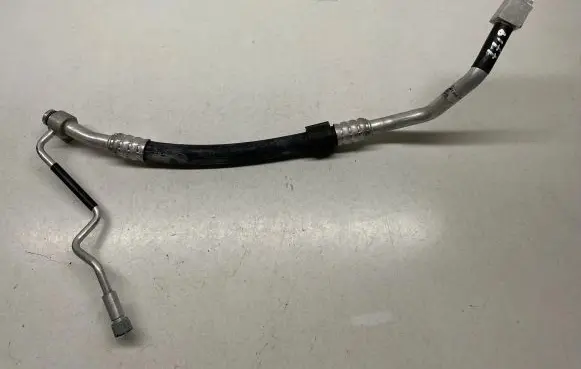Audi A5 Air conditioning (A/C) pipe/hose 8W1816740
