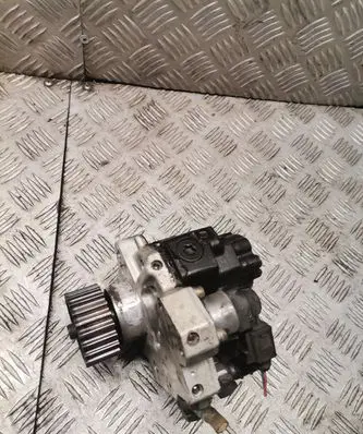 Volkswagen Touareg I Fuel injection high pressure pump 0445010125