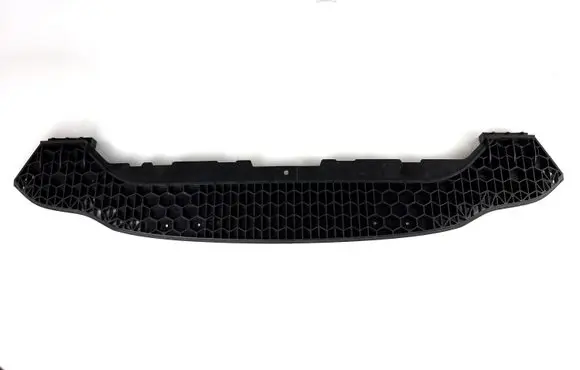 Front bumper skid plate/under tray