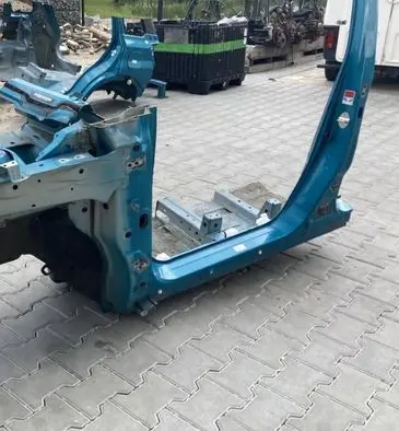 Suzuki Vitara (LY) Front quarter panel PK15636