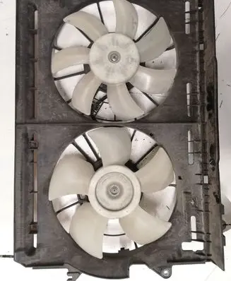 Toyota Corolla Verso AR10 Fan set 4227502520